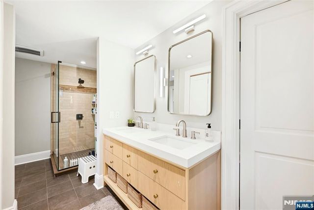 31 4th Street, Park Ridge, NJ 07656