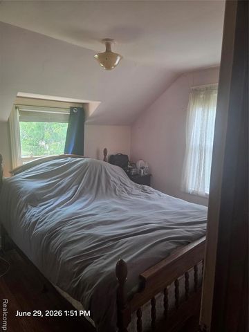 22629 Downing Street, Saint Clair Shores, MI 48080