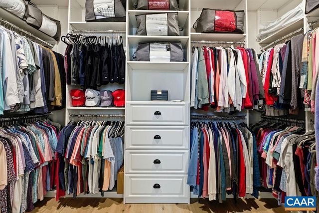 1935 BEAR ISLAND PKWY, Zion Crossroads, VA 22942