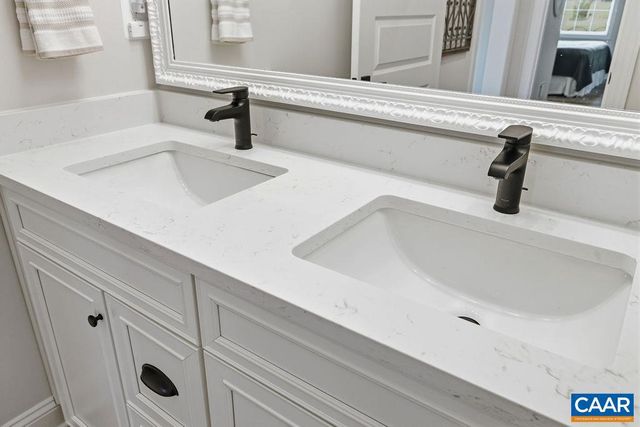 1935 BEAR ISLAND PKWY, Zion Crossroads, VA 22942