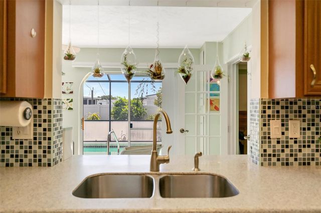 5729 AUGUSTA CIRCLE, Sarasota, FL 34238