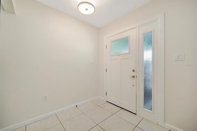 5729 AUGUSTA CIRCLE, Sarasota, FL 34238