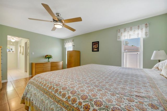 5729 AUGUSTA CIRCLE, Sarasota, FL 34238