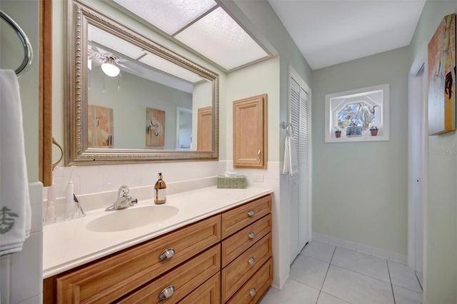 5729 AUGUSTA CIRCLE, Sarasota, FL 34238