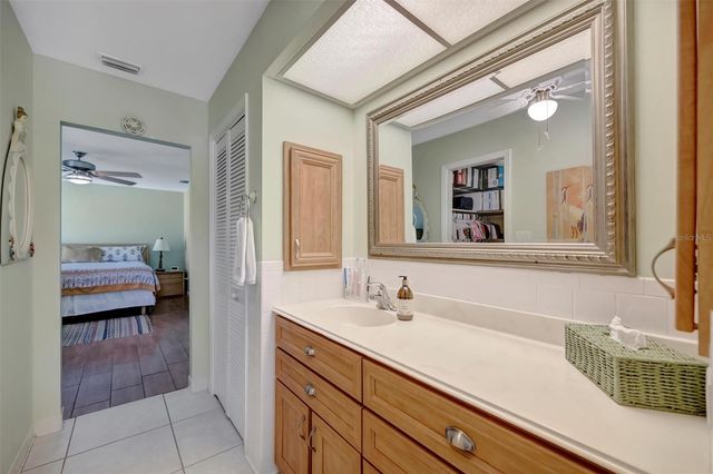 5729 AUGUSTA CIRCLE, Sarasota, FL 34238