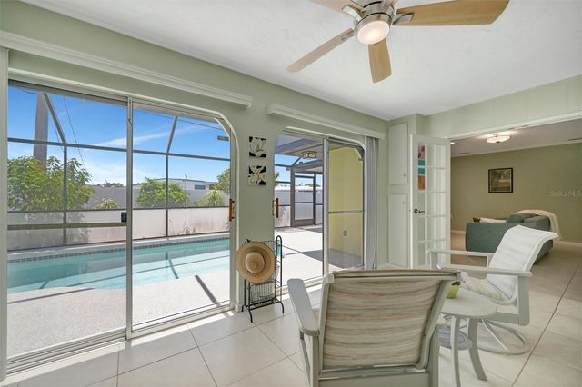 5729 AUGUSTA CIRCLE, Sarasota, FL 34238