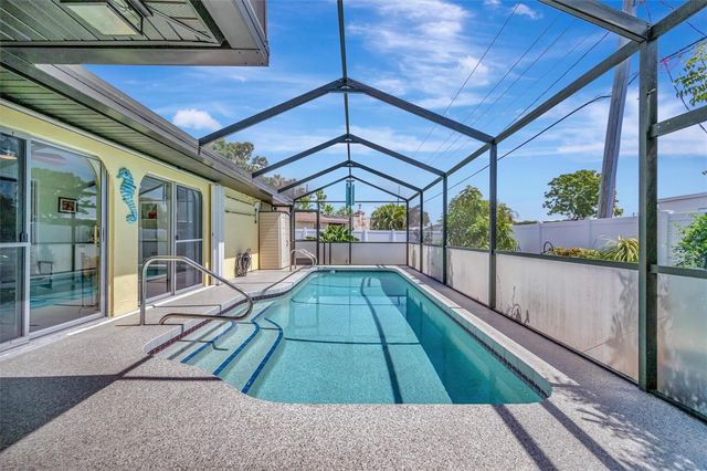 5729 AUGUSTA CIRCLE, Sarasota, FL 34238