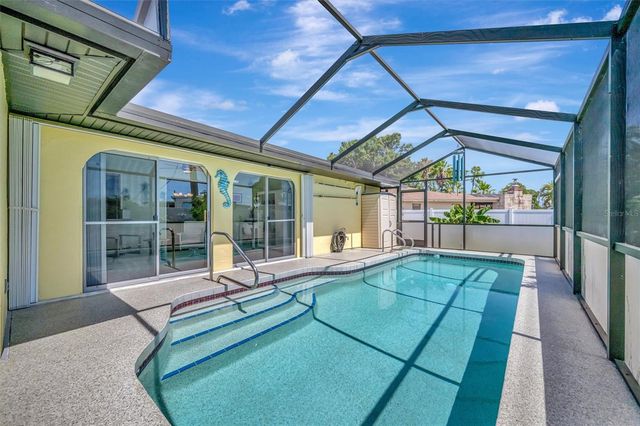 5729 AUGUSTA CIRCLE, Sarasota, FL 34238