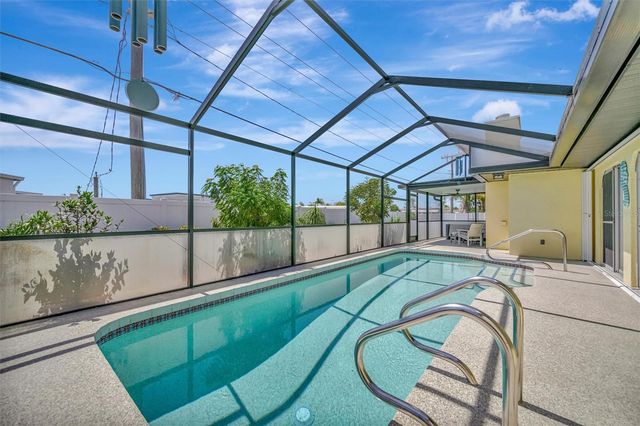 5729 AUGUSTA CIRCLE, Sarasota, FL 34238