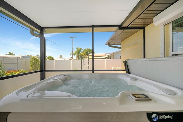 5729 AUGUSTA CIRCLE, Sarasota, FL 34238