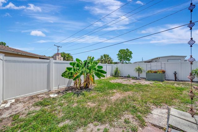 5729 AUGUSTA CIRCLE, Sarasota, FL 34238