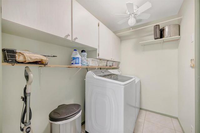 5729 AUGUSTA CIRCLE, Sarasota, FL 34238