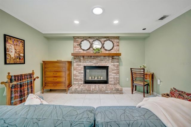 5729 AUGUSTA CIRCLE, Sarasota, FL 34238