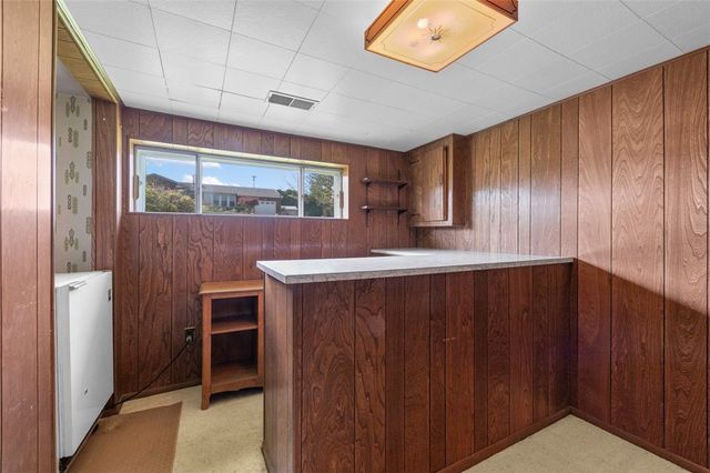 102 Kenneth Dr, Delmont, PA 15626