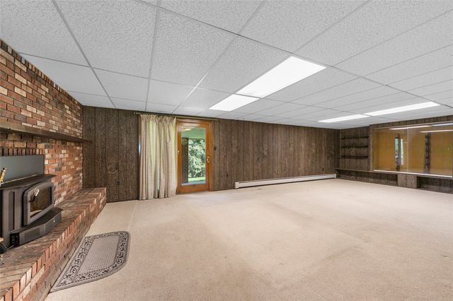 102 Kenneth Dr, Delmont, PA 15626