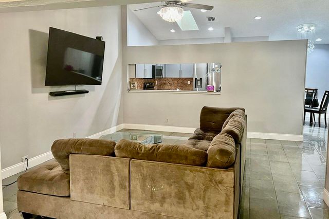 4241 Green Forest Way, Boynton Beach, FL 33436