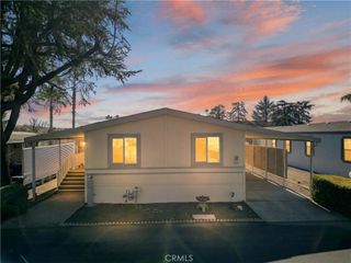 725 W Thornton 10, Hemet, CA 92543