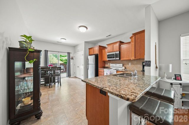 5057 Newport Lakes Drive, Rock Hill, SC 29732