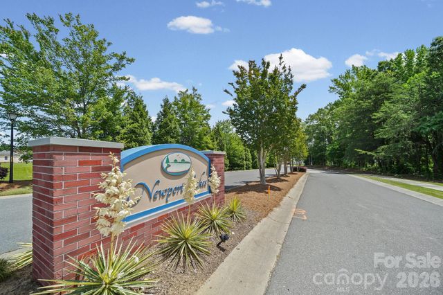 5057 Newport Lakes Drive, Rock Hill, SC 29732