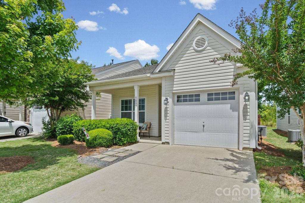 5057 Newport Lakes Drive, Rock Hill, SC 29732