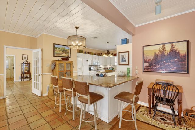 407 N Avenue Z, Clifton, TX 76634