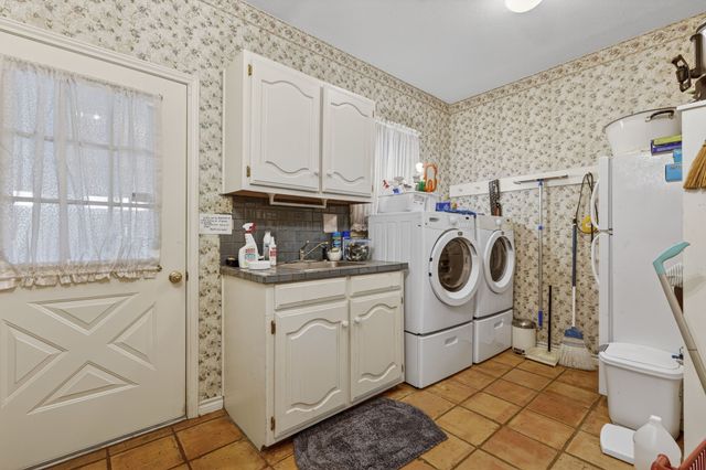 407 N Avenue Z, Clifton, TX 76634