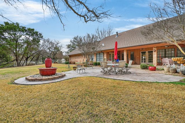 407 N Avenue Z, Clifton, TX 76634