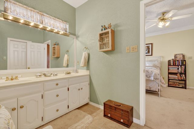 407 N Avenue Z, Clifton, TX 76634