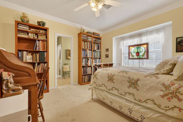 407 N Avenue Z, Clifton, TX 76634