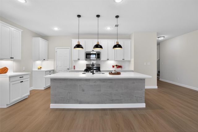 2080 Lost Timbers Drive, Conroe, TX 77304