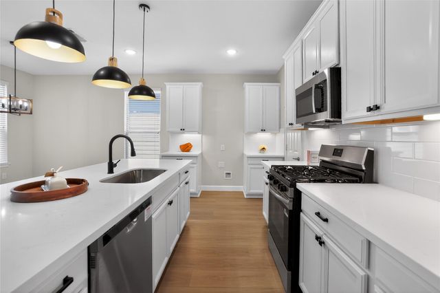 2080 Lost Timbers Drive, Conroe, TX 77304