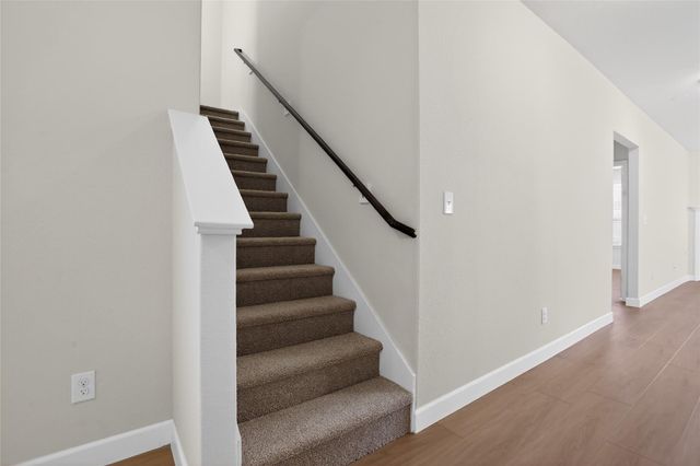 2080 Lost Timbers Drive, Conroe, TX 77304