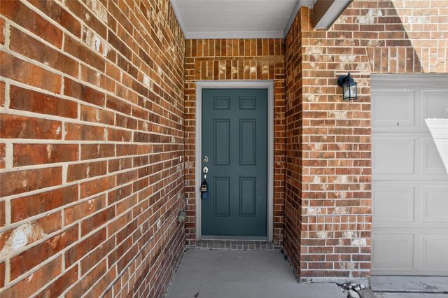 2080 Lost Timbers Drive, Conroe, TX 77304