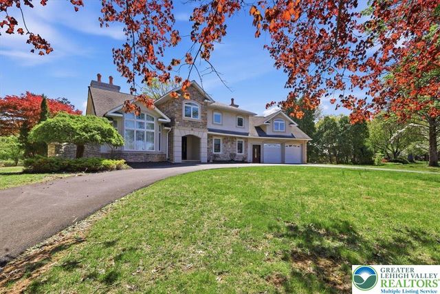 3616 Magnolia Drive, Bethlehem Twp, PA 18045