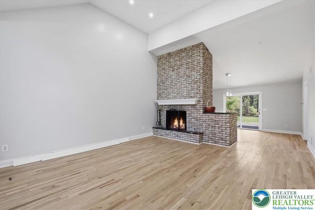 3616 Magnolia Drive, Bethlehem Twp, PA 18045