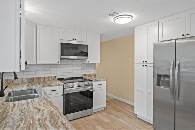 2187 DIXIE GARDEN LOOP, Holiday, FL 34690