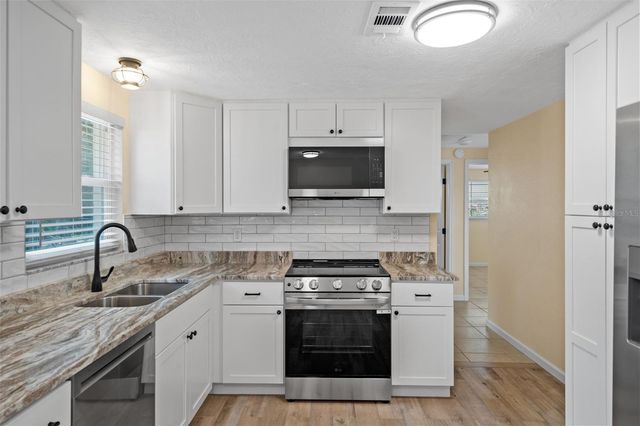 2187 DIXIE GARDEN LOOP, Holiday, FL 34690