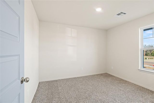 4608 Lincoln Landing, Harrah, OK 73045