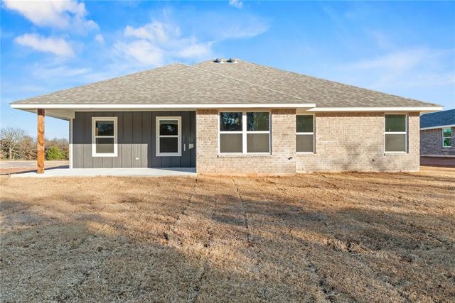 4608 Lincoln Landing, Harrah, OK 73045