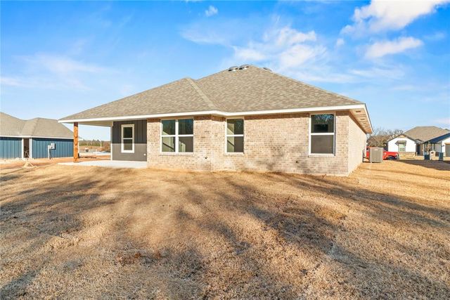 4608 Lincoln Landing, Harrah, OK 73045