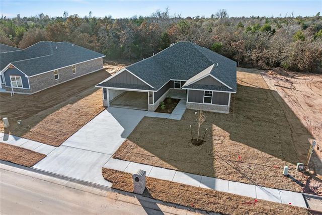 4608 Lincoln Landing, Harrah, OK 73045