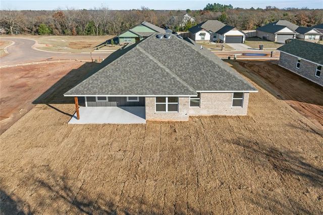 4608 Lincoln Landing, Harrah, OK 73045
