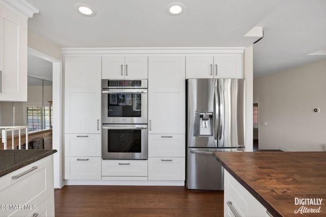 250 W Avenida De Las Flores, Thousand Oaks, CA 91360