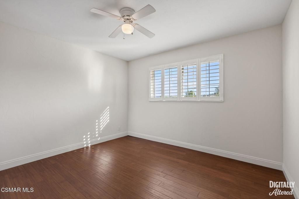 Image 24 of property listing at 250 W Avenida De Las Flores, Thousand Oaks, CA 91360