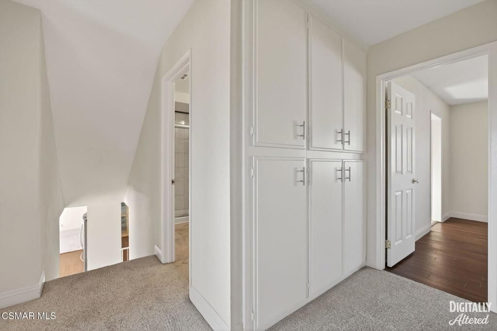 Image 27 of property listing at 250 W Avenida De Las Flores, Thousand Oaks, CA 91360