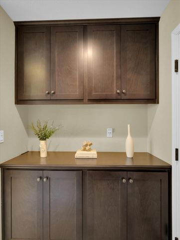 582 Pasture Ave, Lathrop, CA 95330