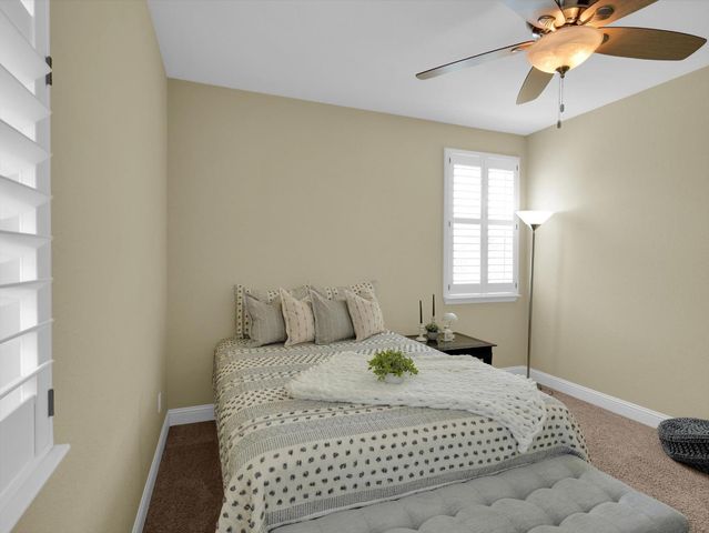 582 Pasture Ave, Lathrop, CA 95330