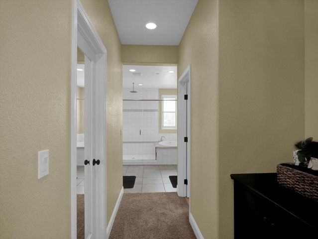 582 Pasture Ave, Lathrop, CA 95330