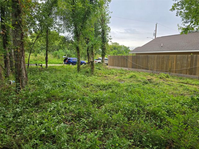 8930 Hollock Street, Houston, TX 77075