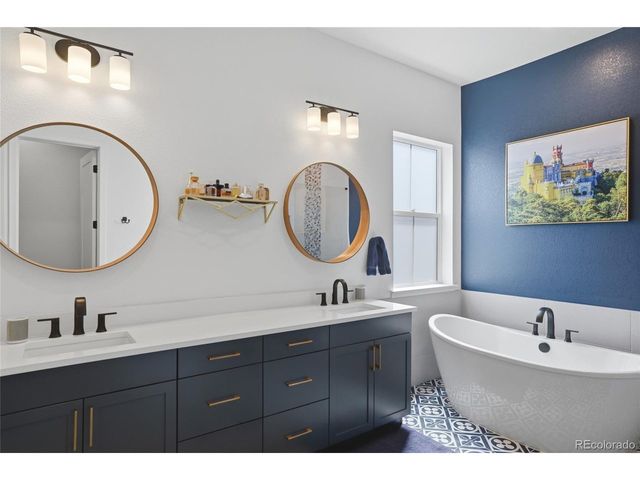 2104 Bellcove Dr, Castle Rock, CO 80108